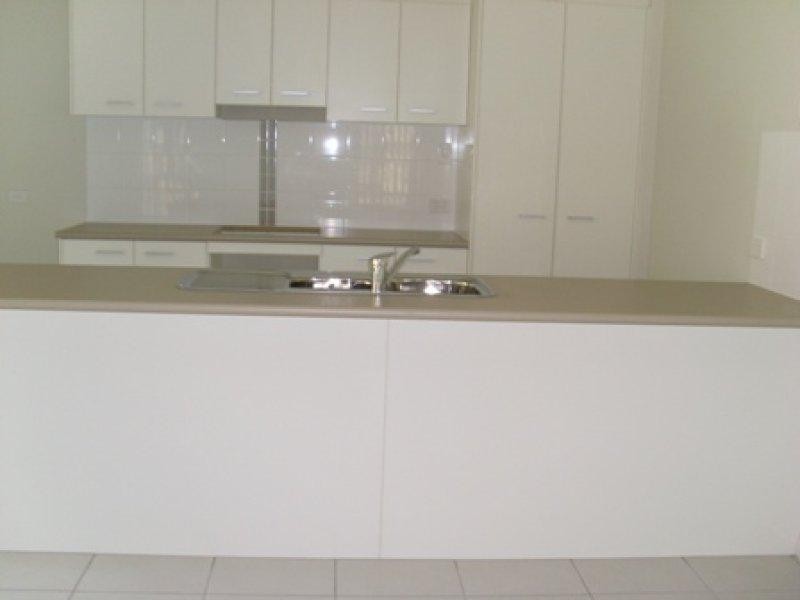 74 Tindle St, Redbank Plains QLD 4301