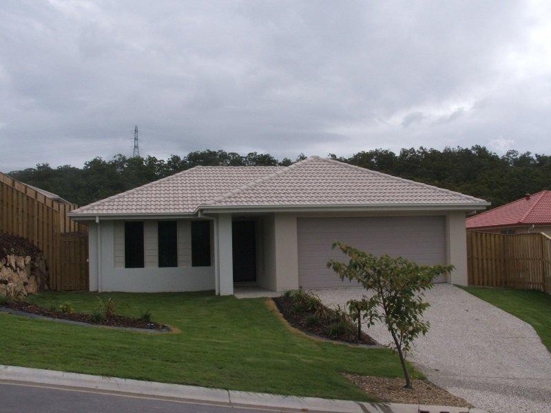 3 Barradeen Cct, Pacific Pines QLD 4211
