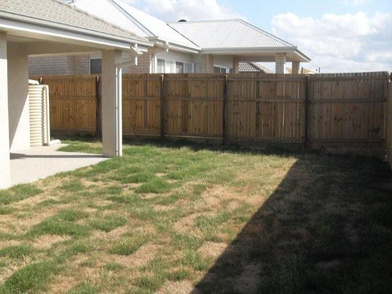 79 Sears Pde, North Lakes QLD 4509