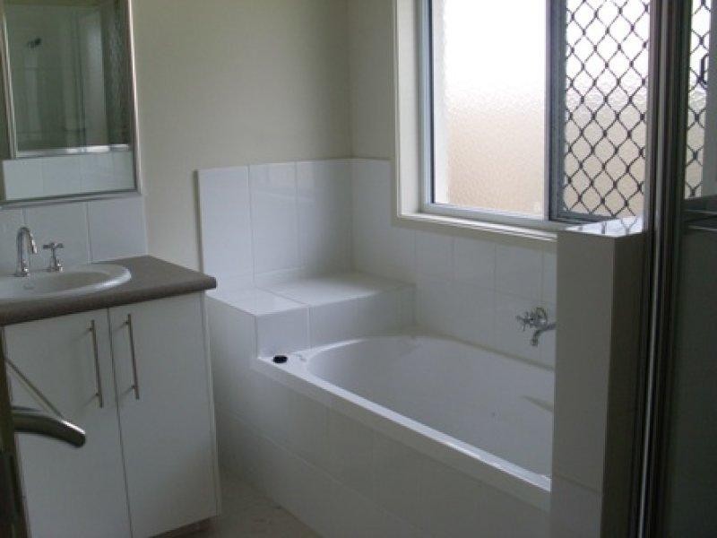 1 Peggy Cres, Redbank Plains QLD 4301