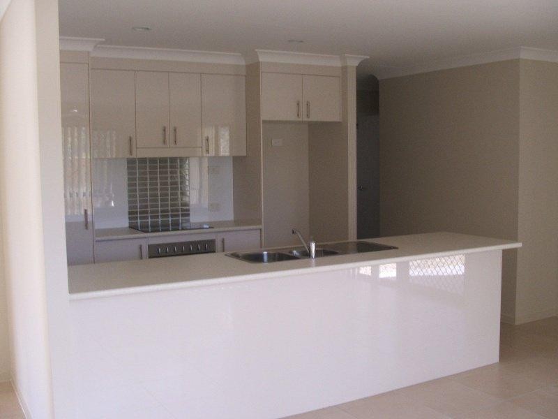 44 Wunburra  Cct, Pacific Pines QLD 4211