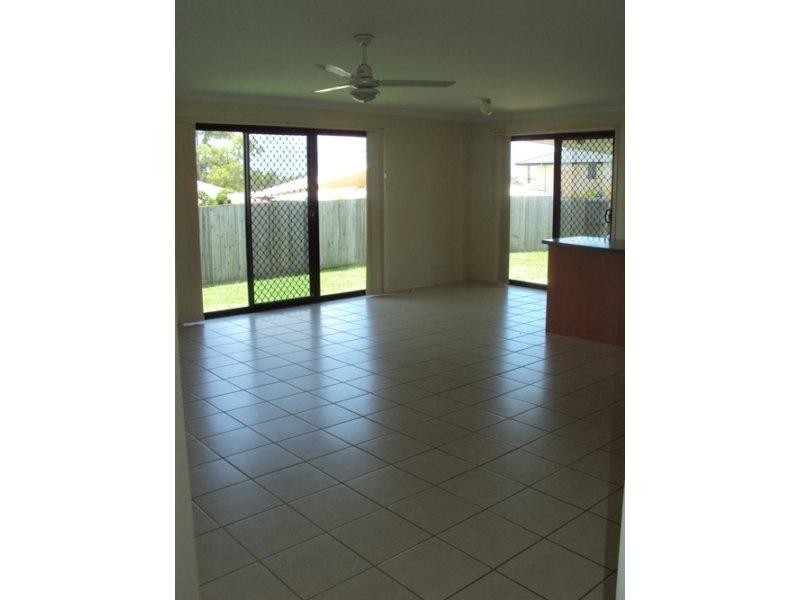 7 Barlee Ct, Warner QLD 4500