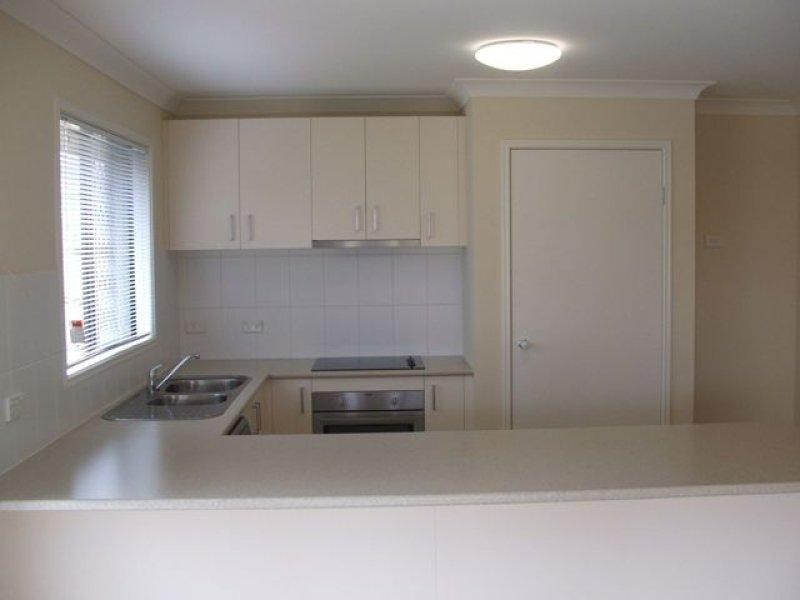17 Crestlea Street, Victoria Point QLD 4165