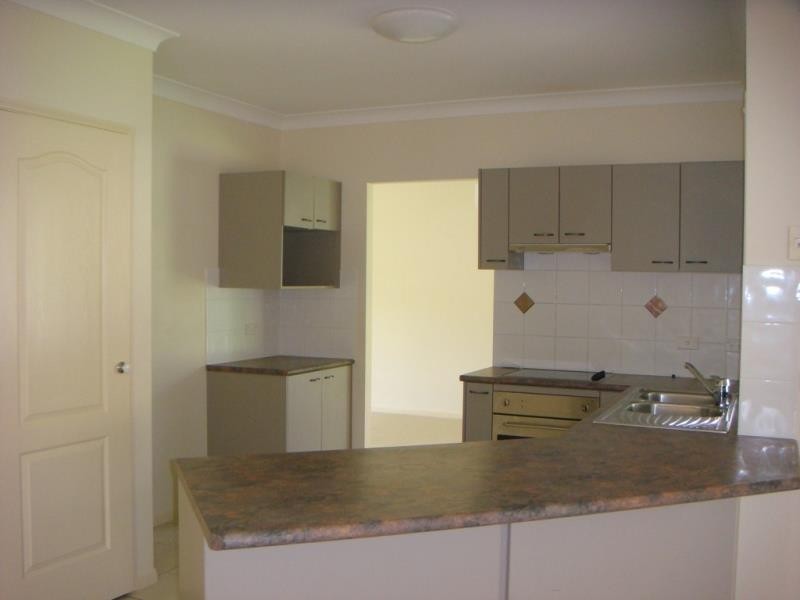 6 Schneid  St, Mudgeeraba QLD 4213