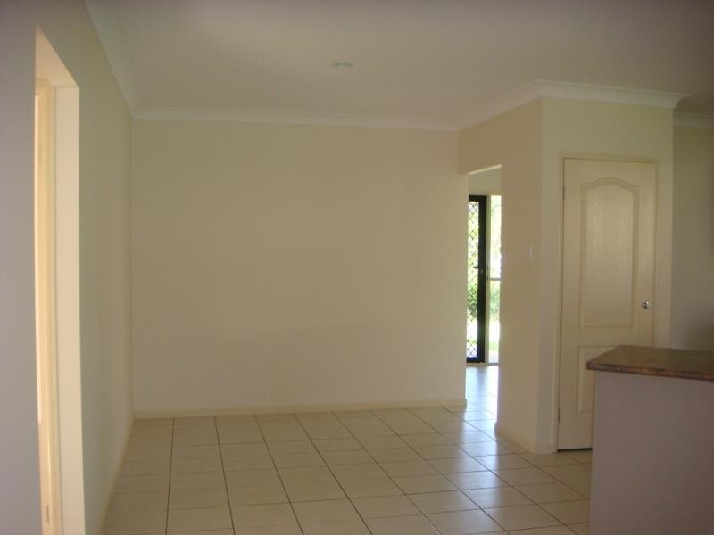 6 Schneid  St, Mudgeeraba QLD 4213