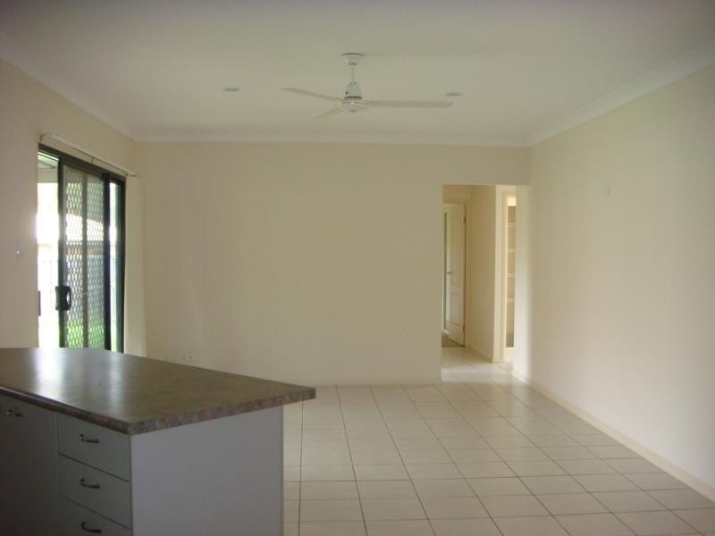 6 Schneid  St, Mudgeeraba QLD 4213
