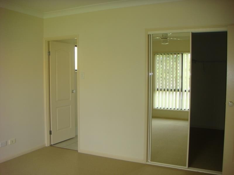 6 Schneid  St, Mudgeeraba QLD 4213