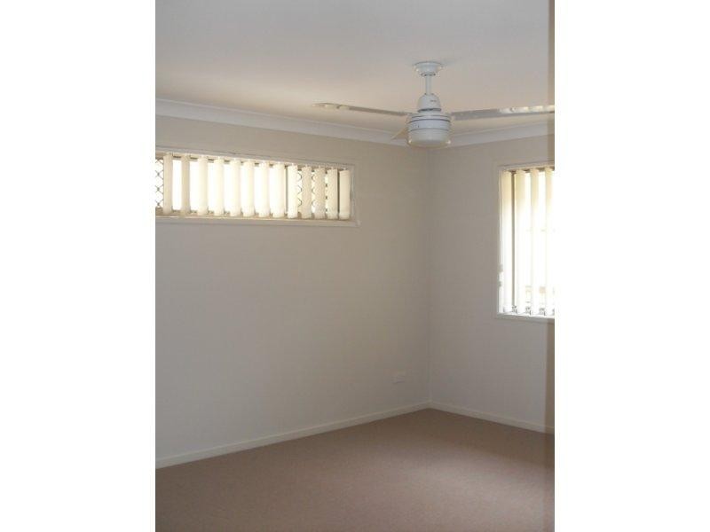 28 Pallas  Pde, Warner QLD 4500