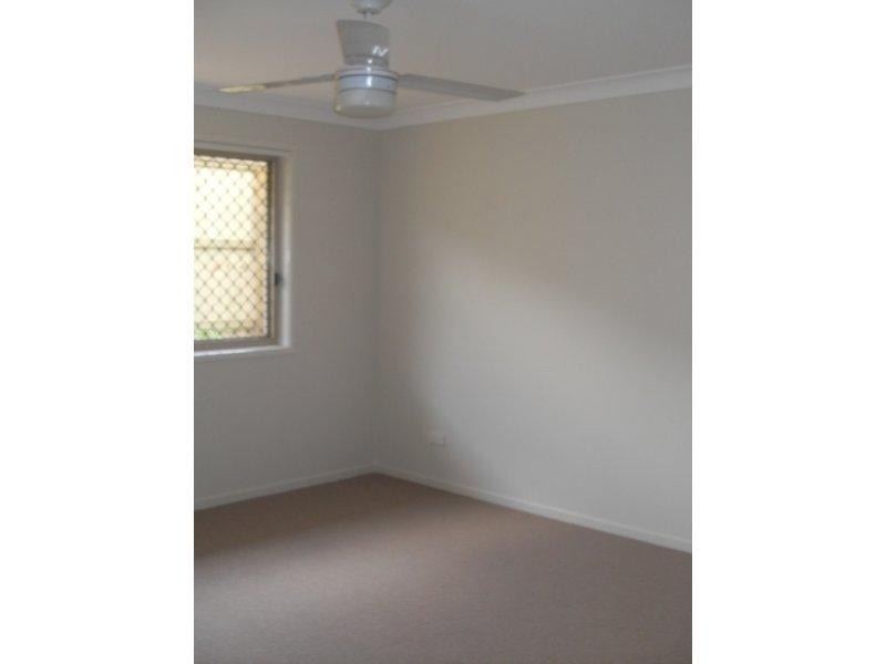 28 Pallas  Pde, Warner QLD 4500