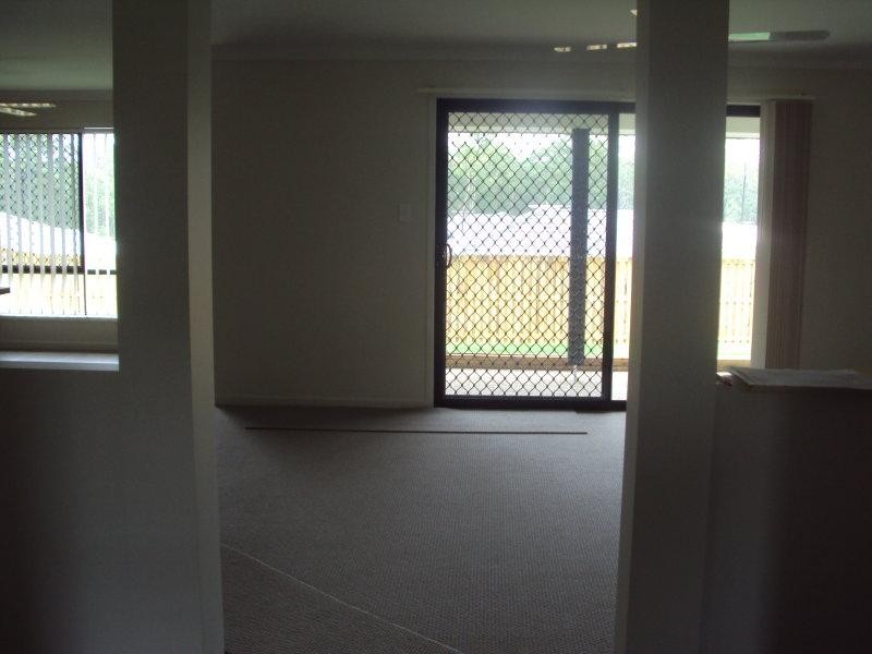 16 Dillon Ave, Augustine Heights QLD 4300