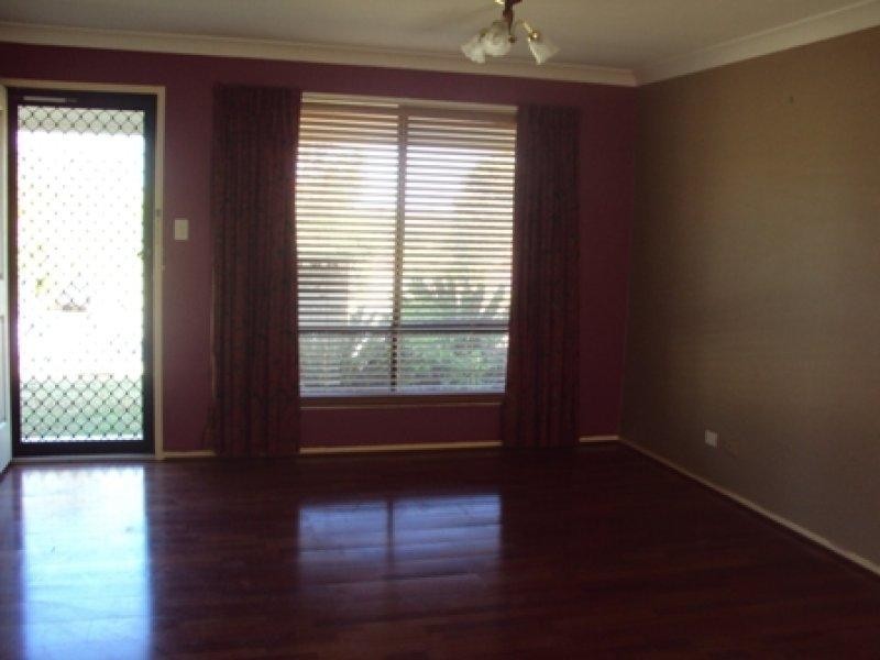 1 Genoa Pl, Collingwood Park QLD 4301