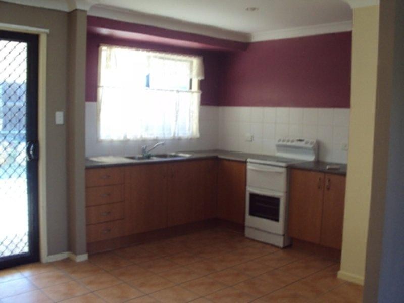 1 Genoa Pl, Collingwood Park QLD 4301