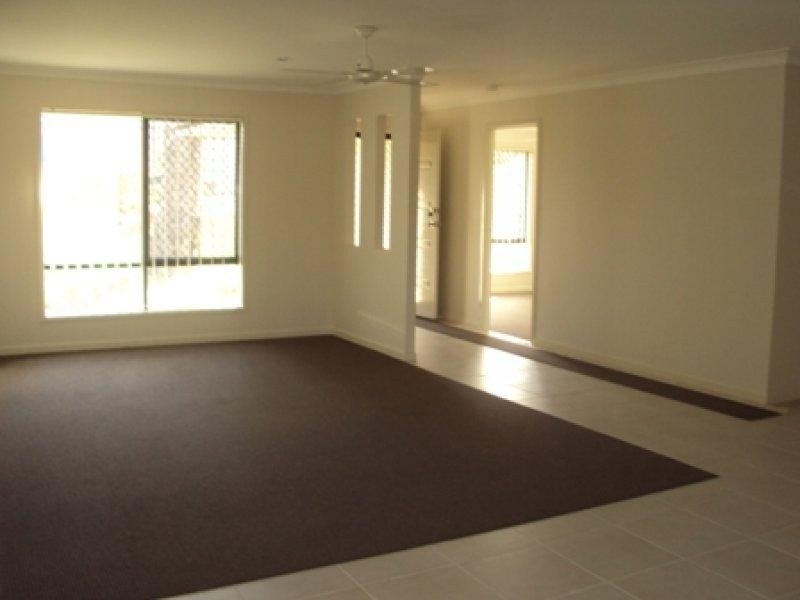 16 O’Donnell  St, Augustine Heights QLD 4300