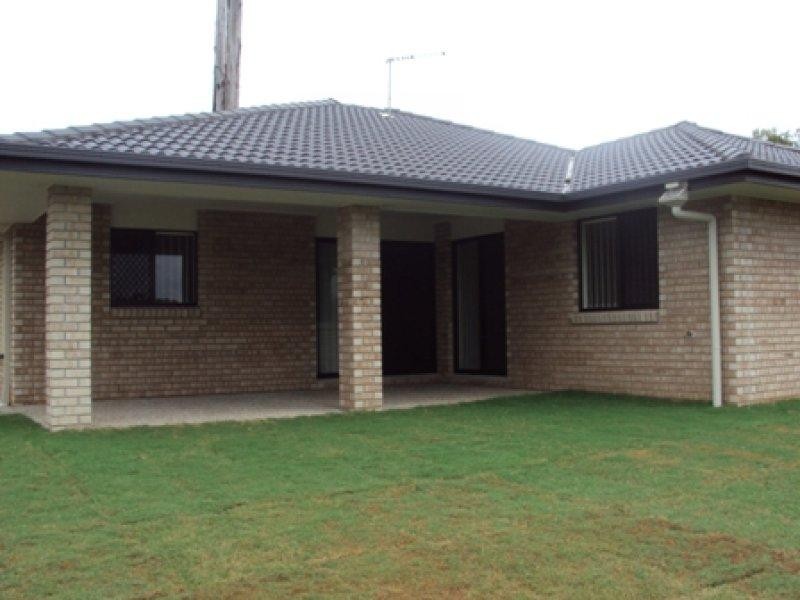 16 O’Donnell  St, Augustine Heights QLD 4300