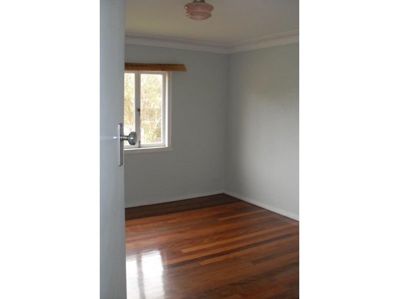 52 Henry St, Chermside QLD 4032