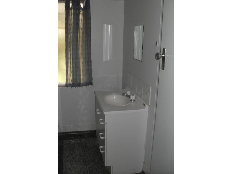 52 Henry St, Chermside QLD 4032