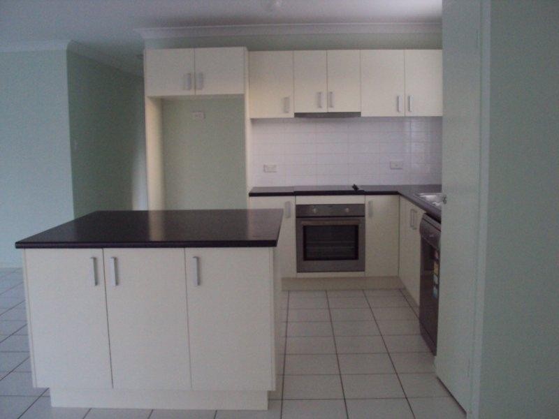 44 Griffen St, Crestmead QLD 4132