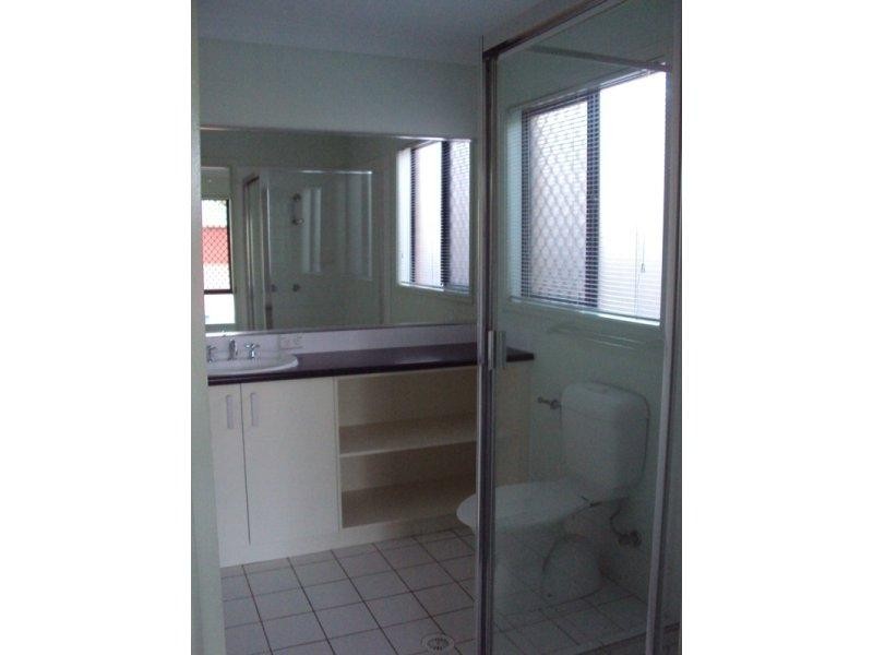 44 Griffen St, Crestmead QLD 4132
