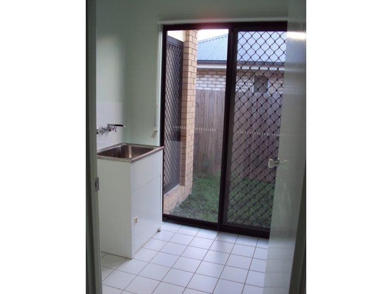 44 Griffen St, Crestmead QLD 4132