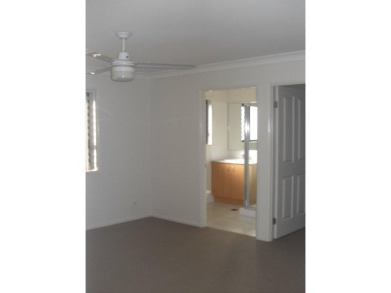 4 Charles  Ct, Joyner QLD 4500