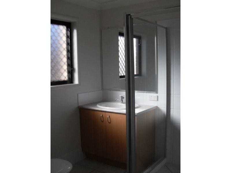 4 Charles  Ct, Joyner QLD 4500