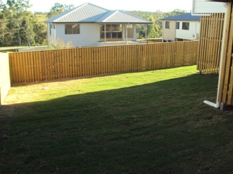 5 Harold Reinhardt Dr, Redbank Plains QLD 4301