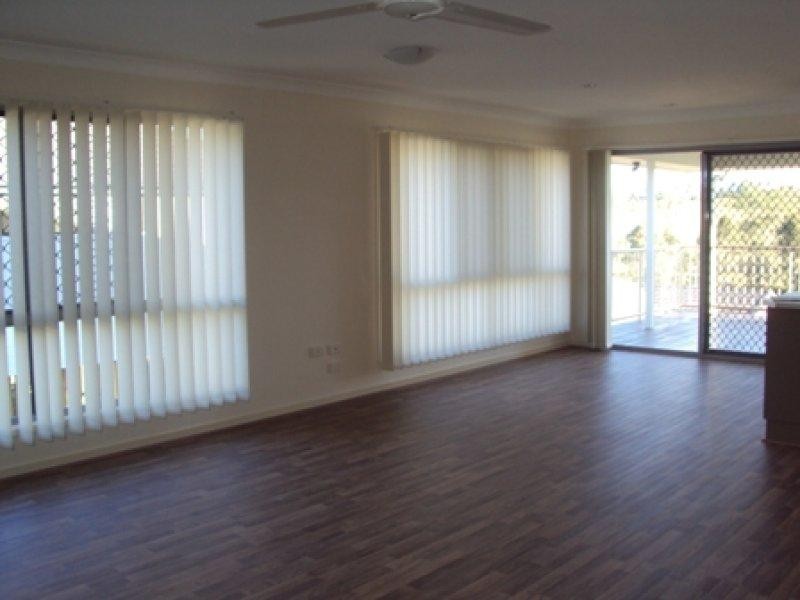 7 Harold Reinhardt Dr, Redbank Plains QLD 4301