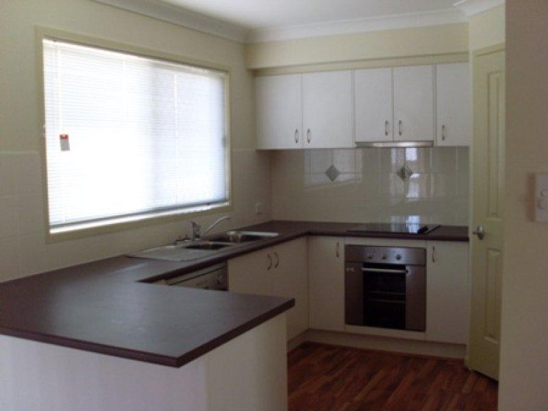 9 Freeman St, Goodna QLD 4300