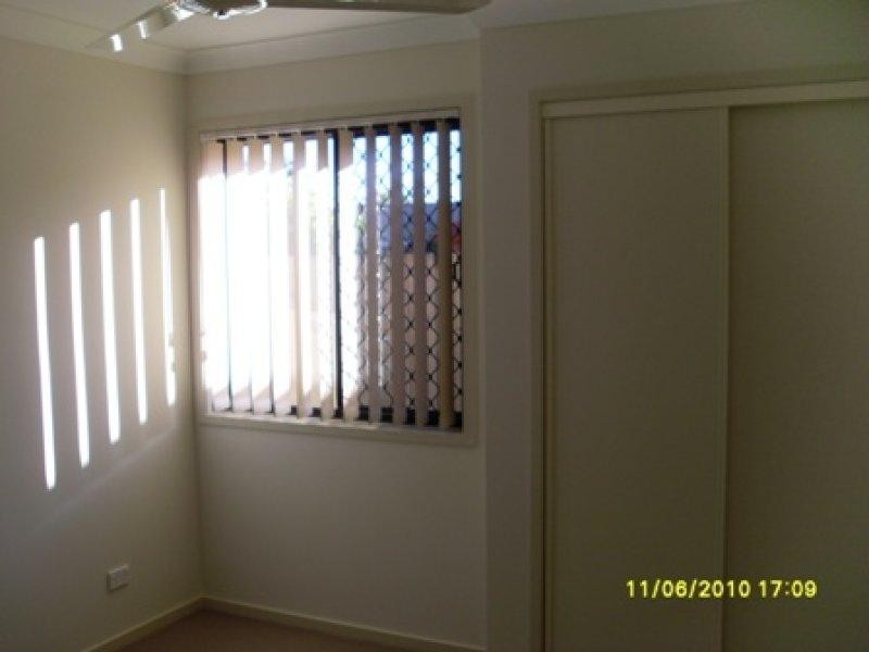 31 Flower Pl, Richlands QLD 4077