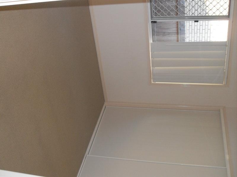 7 Hubner  Dr, Rothwell QLD 4022