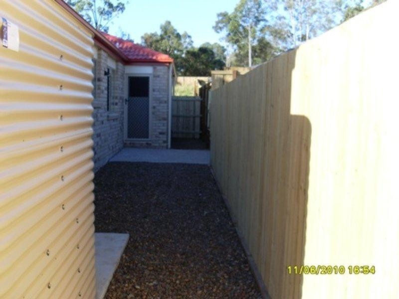 24 Flower Pl, Richlands QLD 4077