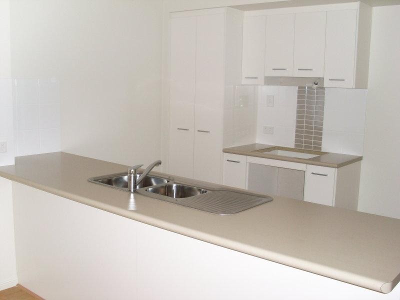 32 Salomon Ct, Goodna QLD 4300