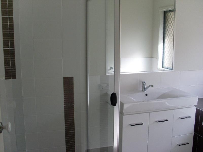 6 Kathleen St, Redbank Plains QLD 4301