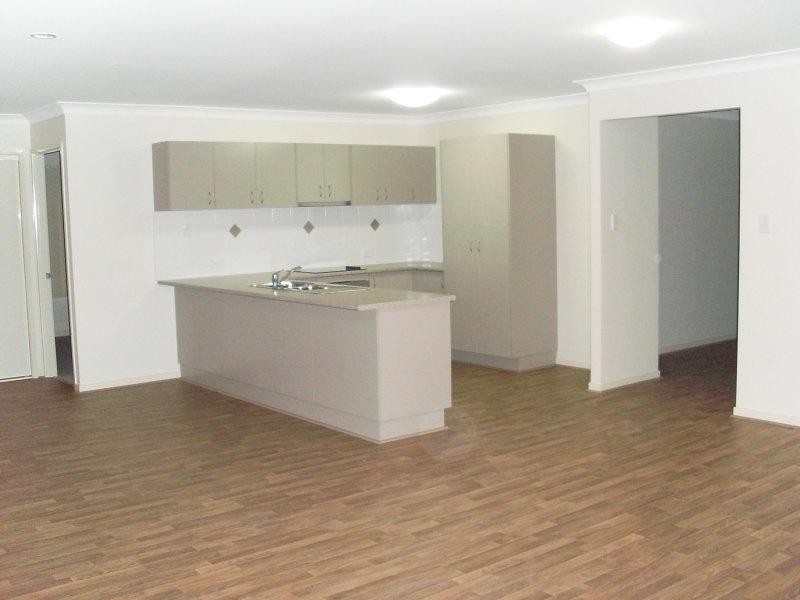 9 Harold Reinhardt Dr, Redbank Plains QLD 4301