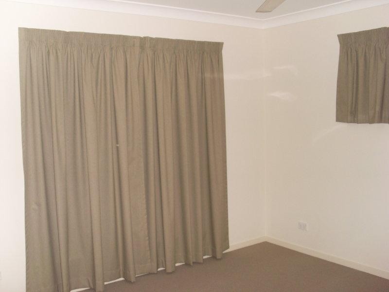 9 Harold Reinhardt Dr, Redbank Plains QLD 4301