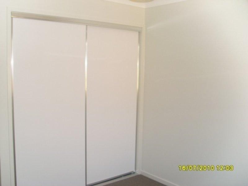 14 Flower  Pl, Richlands QLD 4077