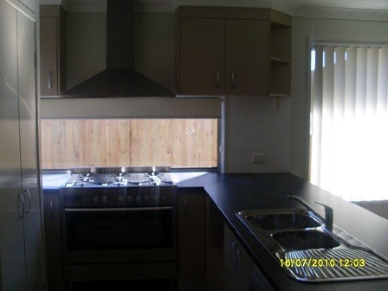 14 Flower  Pl, Richlands QLD 4077