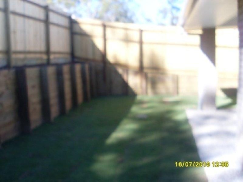 14 Flower  Pl, Richlands QLD 4077