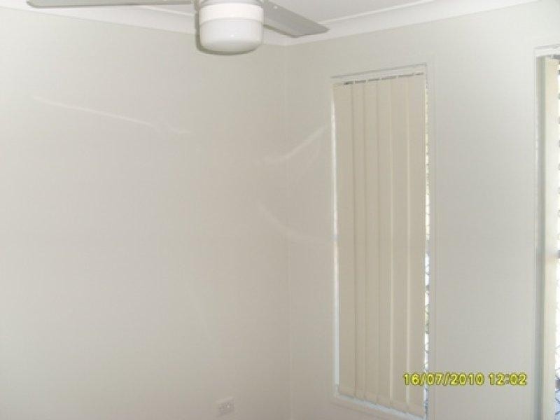 14 Flower  Pl, Richlands QLD 4077