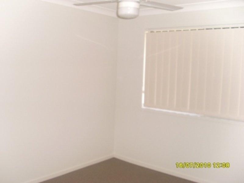 18 Flower Pl, Richlands QLD 4077