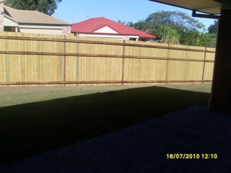18 Flower Pl, Richlands QLD 4077
