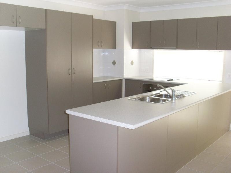 20 Daryl Reinhardt Dr, Redbank Plains QLD 4301