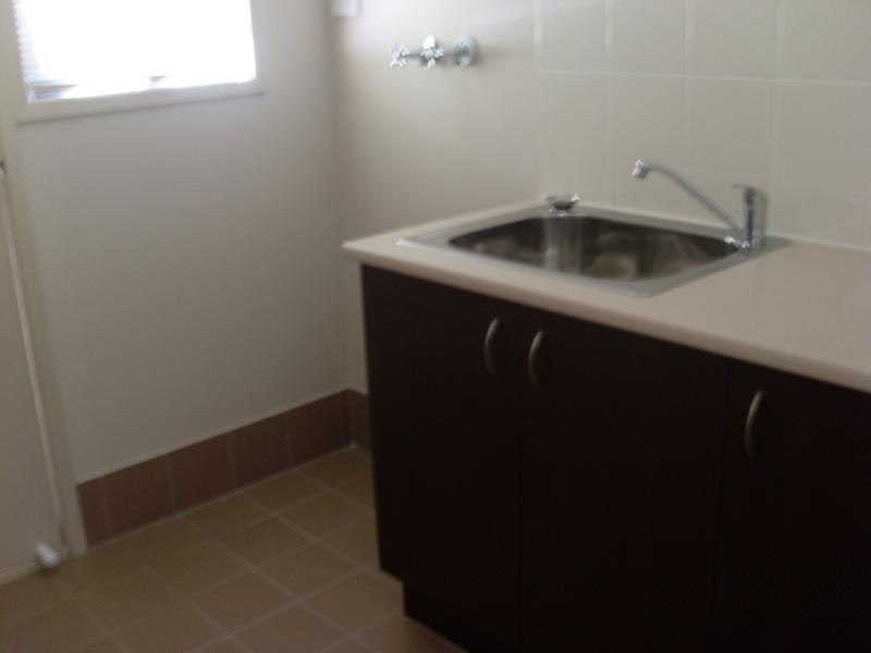 12 Andrew Walker  Dr, Goodna QLD 4300