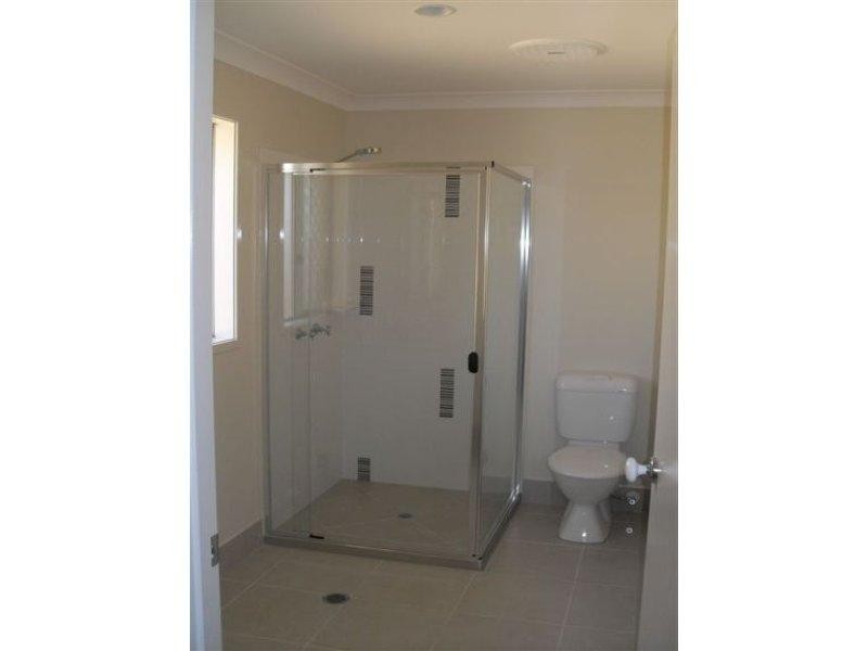 12 Prospect  St, Warner QLD 4500