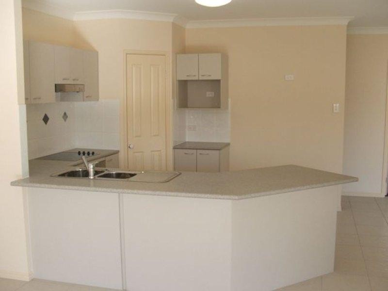 26 Summerhill St, Victoria Point QLD 4165