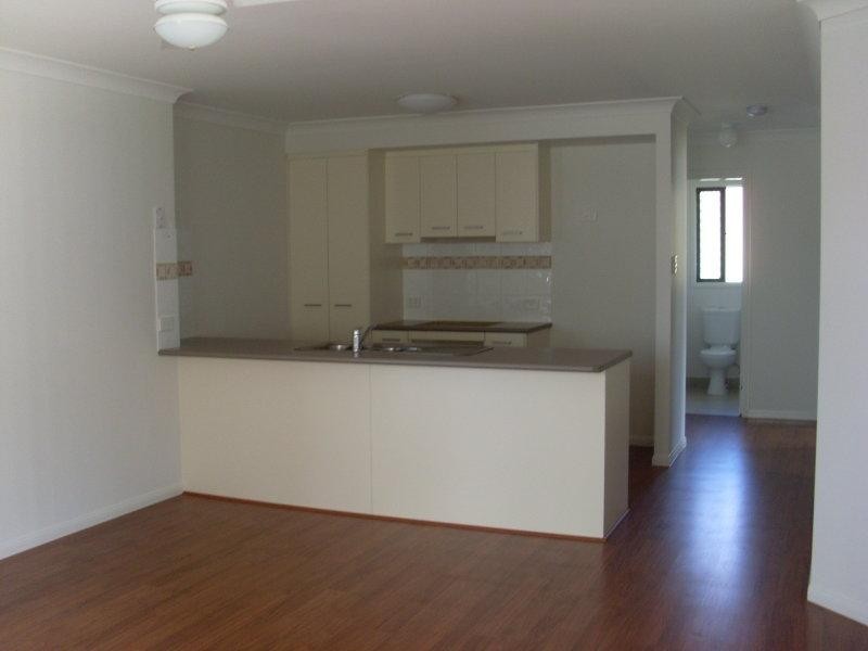 8 Salomon Ct, Goodna QLD 4300