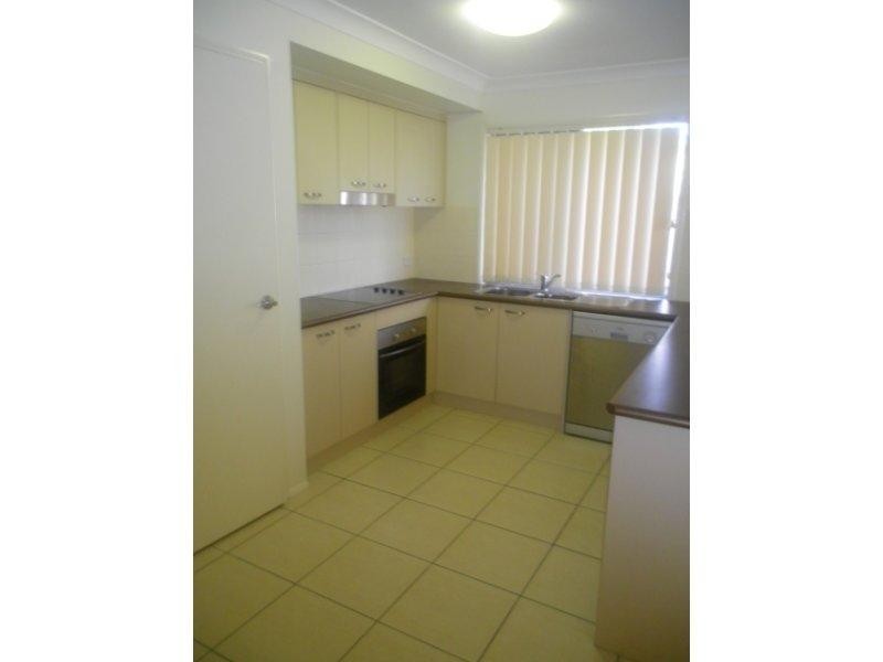 2 Griffen  Pl, Crestmead QLD 4132