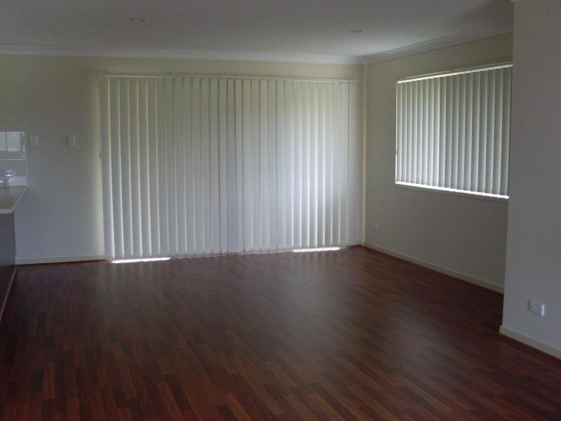 24 Rasmussen Cres, Redbank Plains QLD 4301