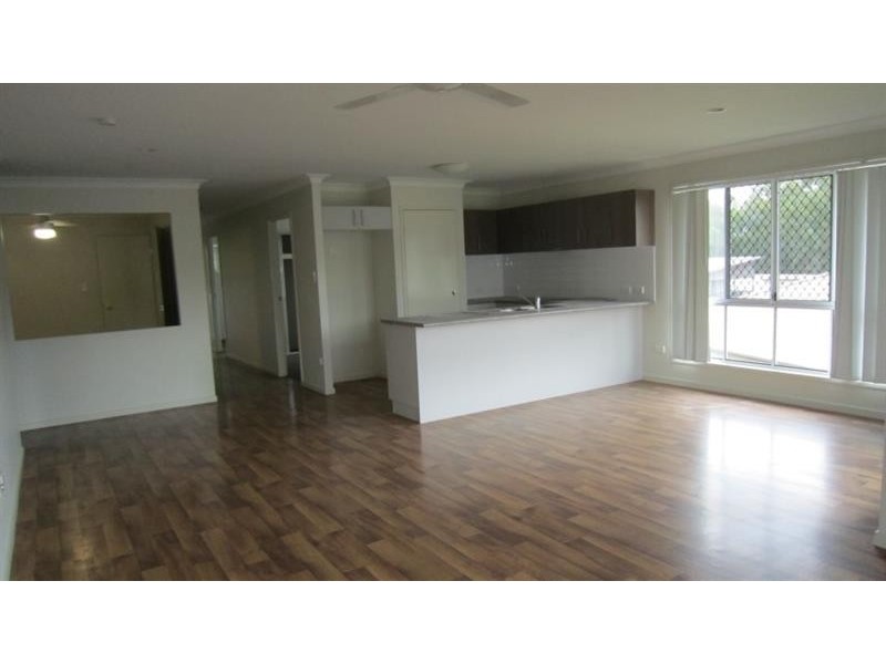 7 Salomon Ct, Goodna QLD 4300