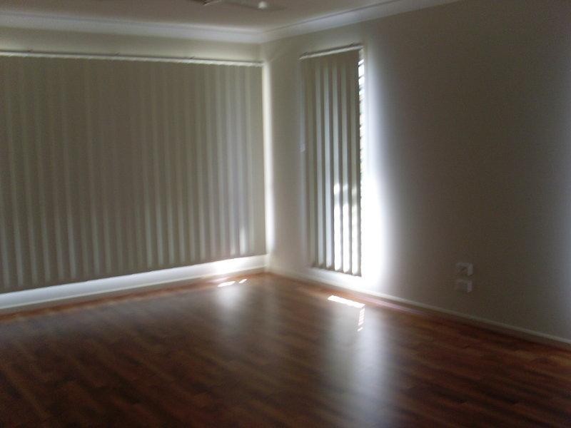 114 Ingles Dr, Redbank Plains QLD 4301